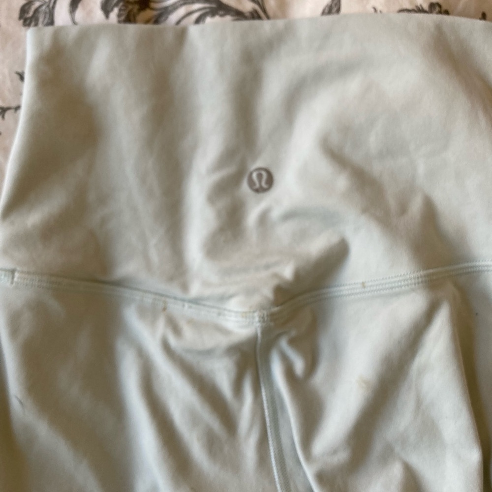 Lulu lemon double lined high rise leggings - Picture 3 of 3